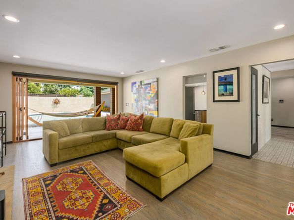 18839 Plummer Street, Northridge CA 91324