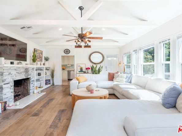 701 Country Club Drive, Burbank CA 91501