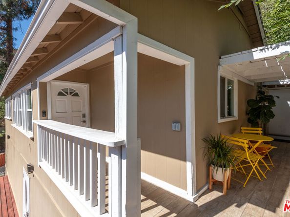 701 Country Club Drive, Burbank CA 91501