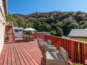 701 Country Club Drive, Burbank CA 91501
