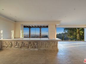 1005 Bel Air Court, Los Angeles CA 90077
