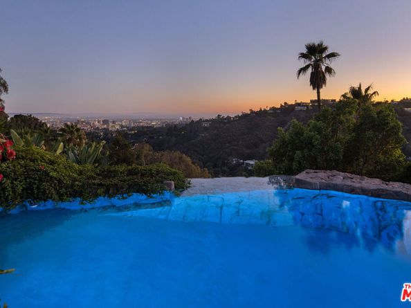 1005 Bel Air Court, Los Angeles CA 90077