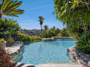 1005 Bel Air Court, Los Angeles CA 90077