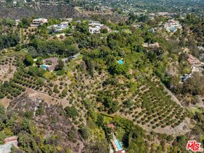1005 Bel Air Court, Los Angeles CA 90077