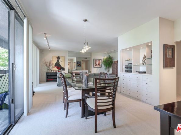 11322 Camarillo Street 201, Toluca Lake CA 91602