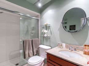 11322 Camarillo Street 201, Toluca Lake CA 91602