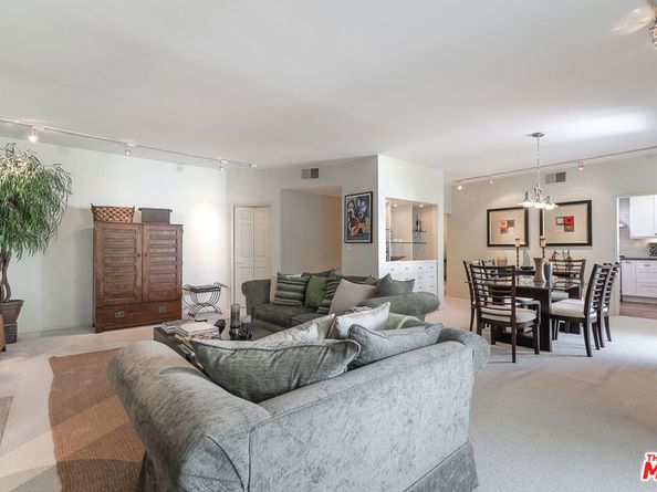 11322 Camarillo Street 201, Toluca Lake CA 91602