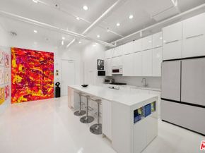 1645 Vine Street 602, Los Angeles CA 90028