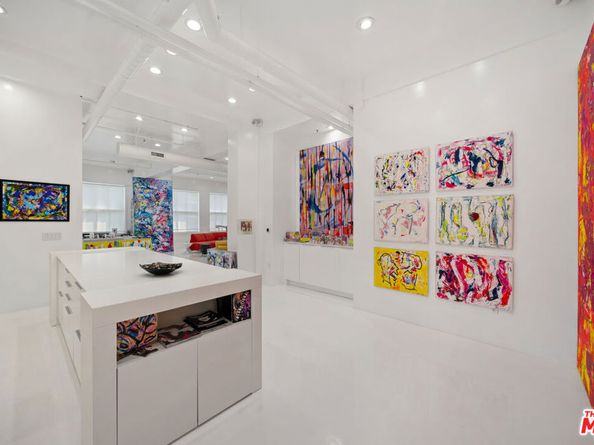 1645 Vine Street 602, Los Angeles CA 90028