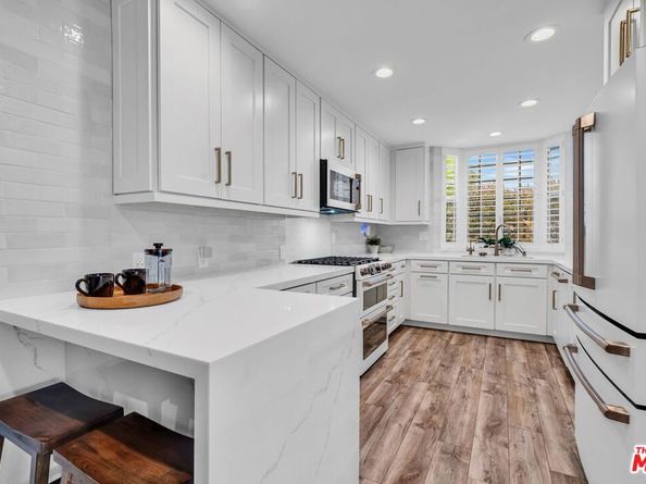 14106 Dickens Street 102, Sherman Oaks CA 91423