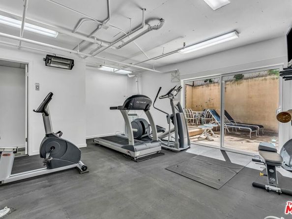 14106 Dickens Street 102, Sherman Oaks CA 91423