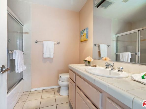 11535 Rochester Avenue 202, Los Angeles CA 90025