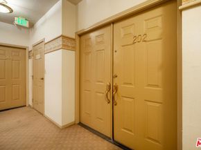 11535 Rochester Avenue 202, Los Angeles CA 90025