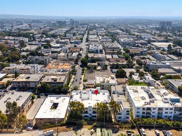11535 Rochester Avenue 202, Los Angeles CA 90025