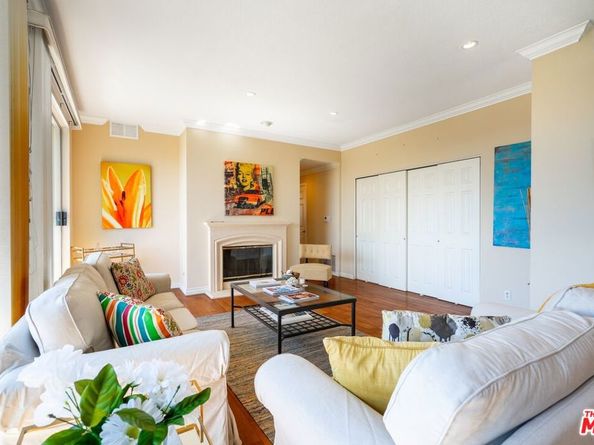 11535 Rochester Avenue 202, Los Angeles CA 90025