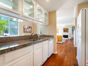 11535 Rochester Avenue 202, Los Angeles CA 90025