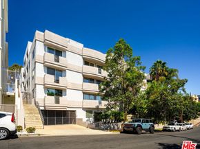 11535 Rochester Avenue 202, Los Angeles CA 90025
