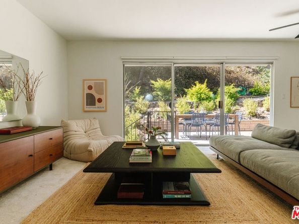 1728 Royal Boulevard, Glendale CA 91207