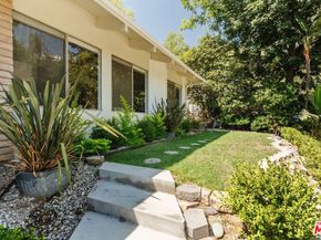 1728 Royal Boulevard, Glendale CA 91207