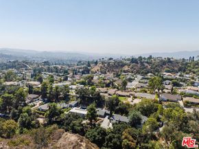 1728 Royal Boulevard, Glendale CA 91207