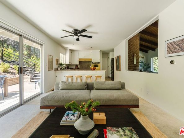 1728 Royal Boulevard, Glendale CA 91207