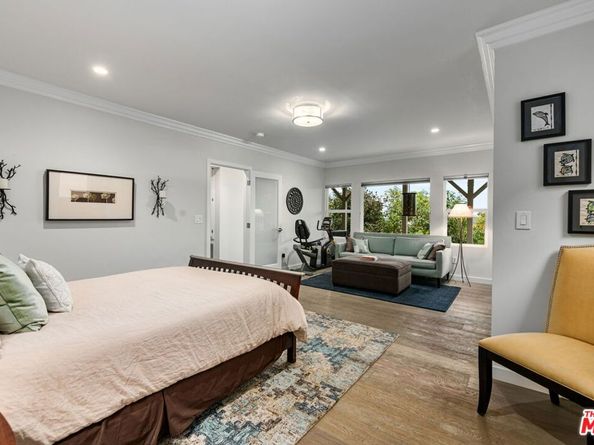 1757 Hollyvista Avenue, Los Angeles CA 90027