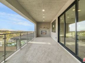 11848 N Hillsborough Lane, Porter Ranch CA 91326