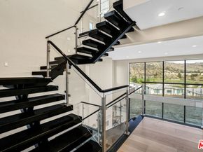 11848 N Hillsborough Lane, Porter Ranch CA 91326