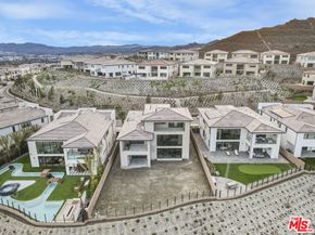 11848 N Hillsborough Lane, Porter Ranch CA 91326