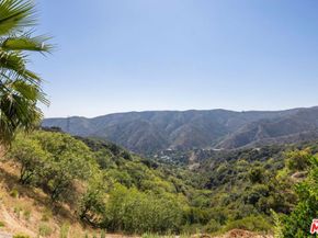 2241 Canyonback Road, Los Angeles CA 90049