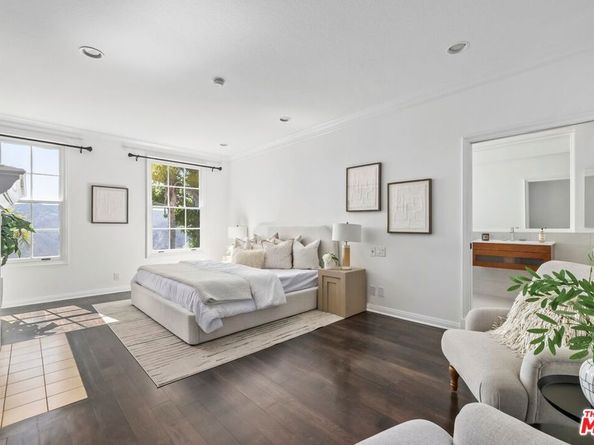 2241 Canyonback Road, Los Angeles CA 90049