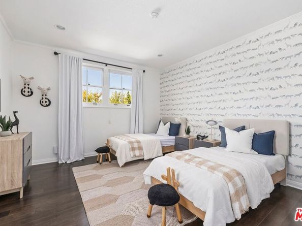 2241 Canyonback Road, Los Angeles CA 90049