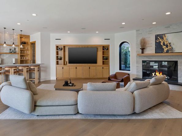 7052 Dume Drive, Malibu CA 90265