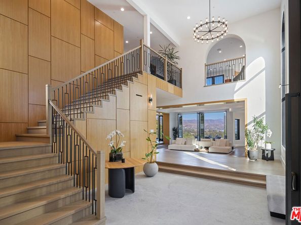 7052 Dume Drive, Malibu CA 90265