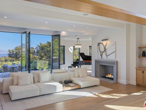 7052 Dume Drive, Malibu CA 90265