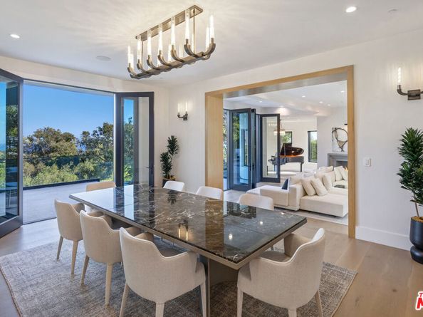 7052 Dume Drive, Malibu CA 90265