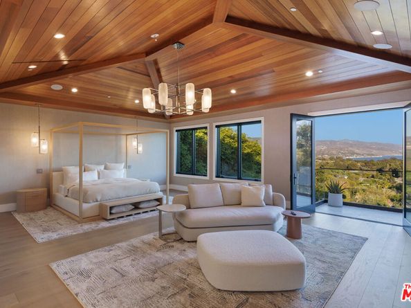 7052 Dume Drive, Malibu CA 90265