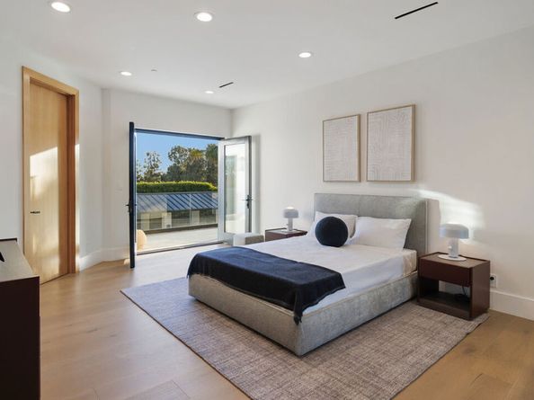 7052 Dume Drive, Malibu CA 90265