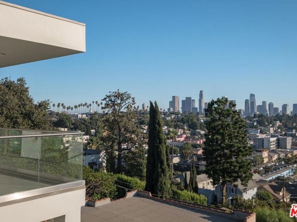 1551 Lucretia Avenue, Los Angeles CA 90026