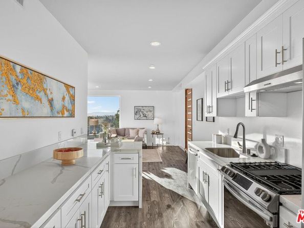 1551 Lucretia Avenue, Los Angeles CA 90026