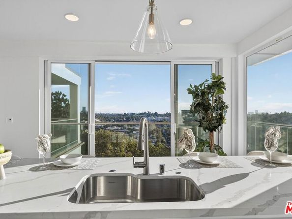 1551 Lucretia Avenue, Los Angeles CA 90026