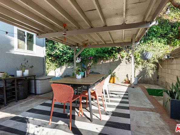 3828 Toland Way, Los Angeles CA 90065