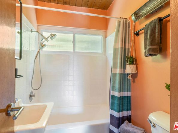 3828 Toland Way, Los Angeles CA 90065