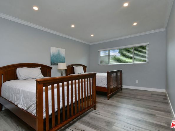 2345 Roscomare Road 205, Los Angeles CA 90077