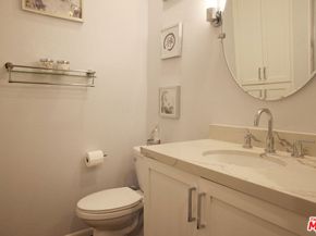 14844 Dickens Street 108, Sherman Oaks CA 91403