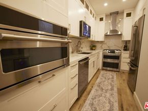 14844 Dickens Street 108, Sherman Oaks CA 91403