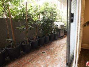 14844 Dickens Street 108, Sherman Oaks CA 91403
