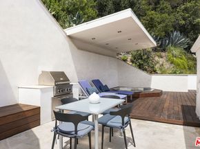 3111 Belden Drive, Los Angeles CA 90068