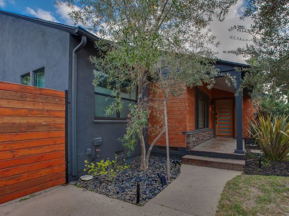 5518 Carpenter Avenue, Valley Village CA 91607
