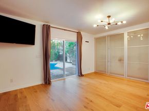 5518 Carpenter Avenue, Valley Village CA 91607